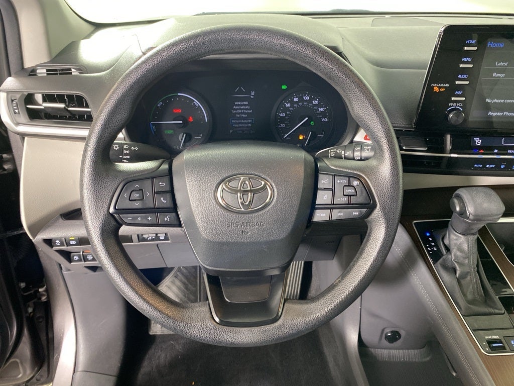 2024 Toyota Sienna LE 8 Passenger