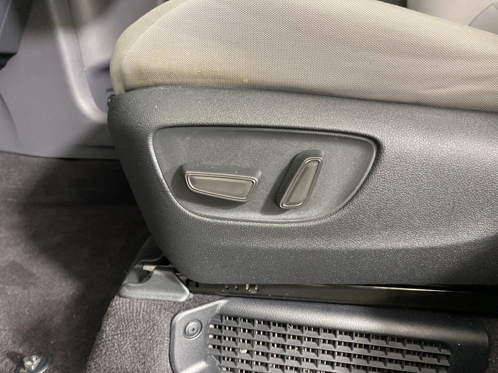 2024 Toyota Sienna LE 8 Passenger