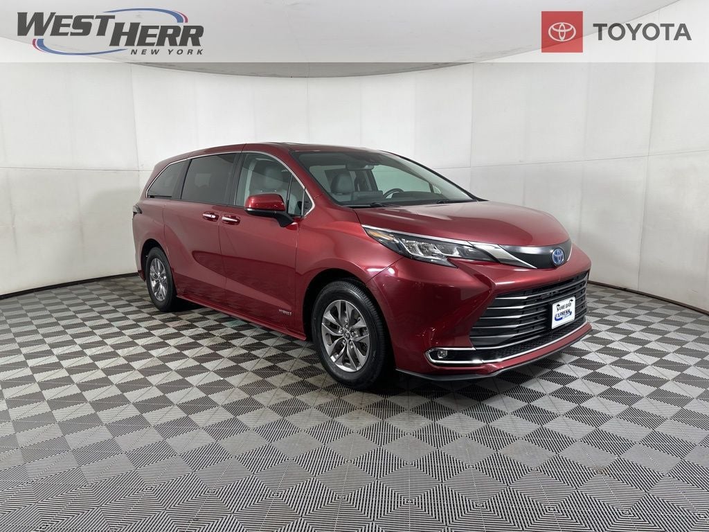 2021 Toyota Sienna XLE