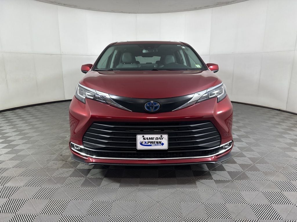 2021 Toyota Sienna XLE