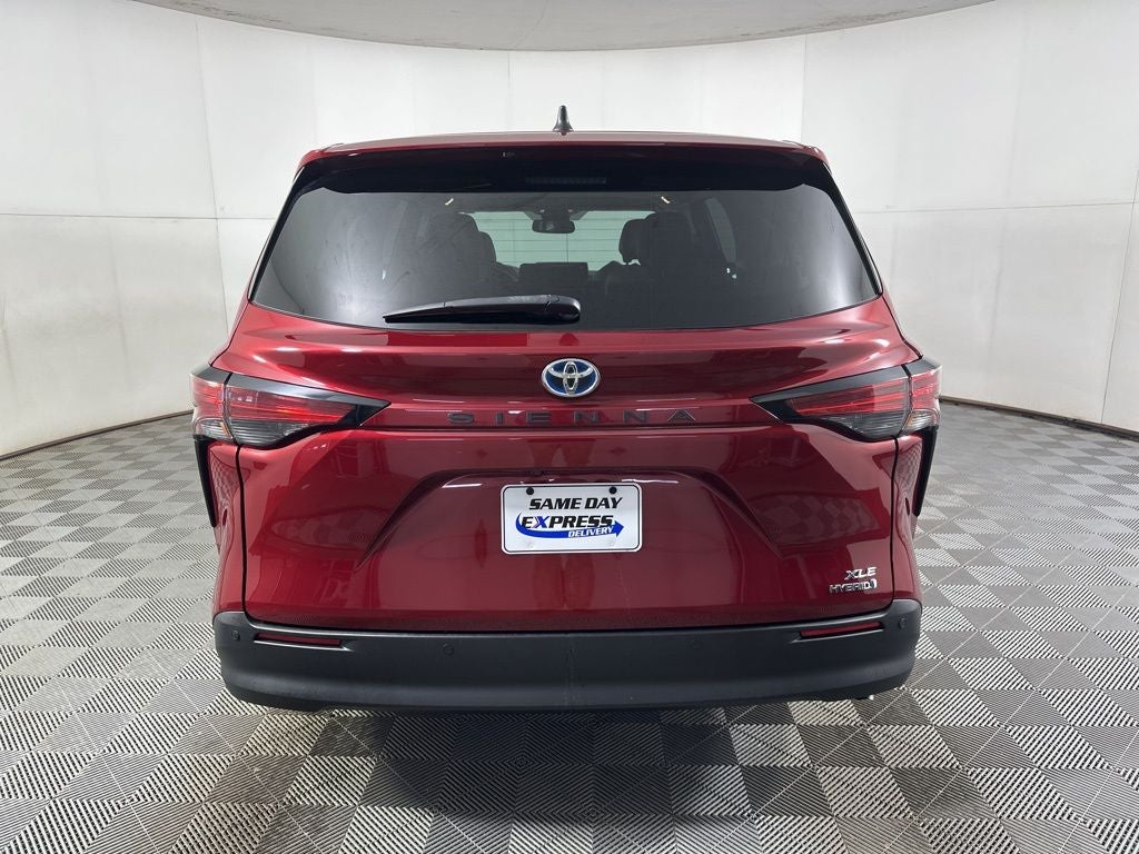 2021 Toyota Sienna XLE