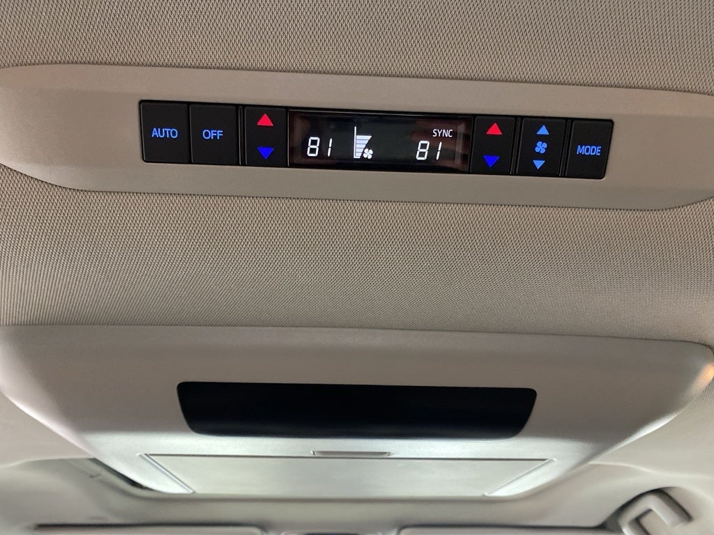 2023 Toyota Sienna Limited 7 Passenger