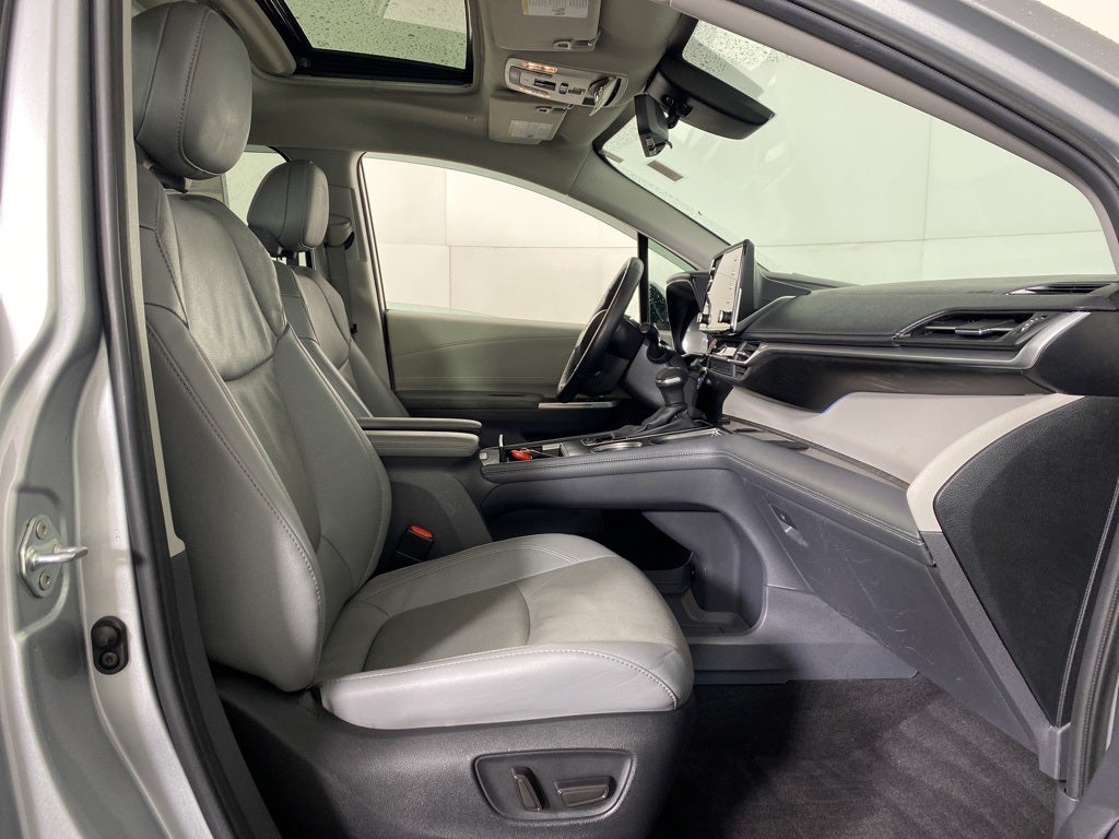 2023 Toyota Sienna Limited 7 Passenger
