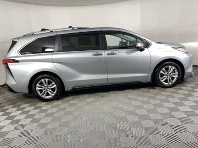 2023 Toyota Sienna Limited 7 Passenger
