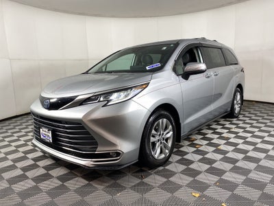 2023 Toyota Sienna Limited 7 Passenger