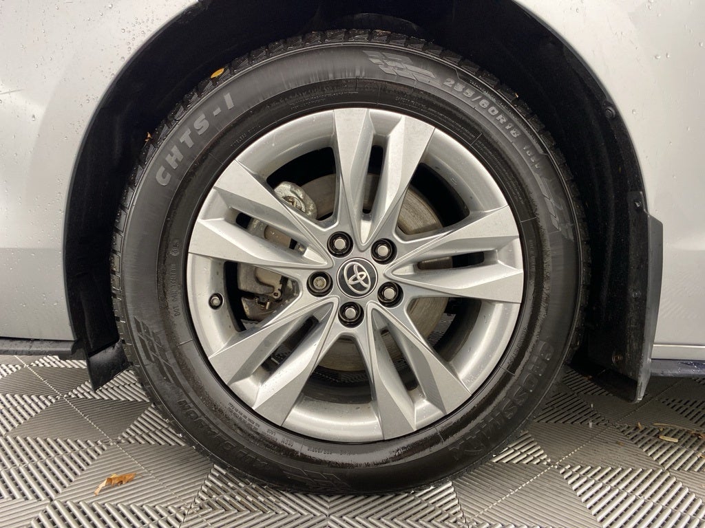 2023 Toyota Sienna Limited 7 Passenger