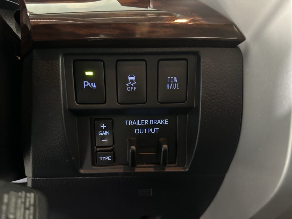 2017 Toyota Tundra Limited CrewMax
