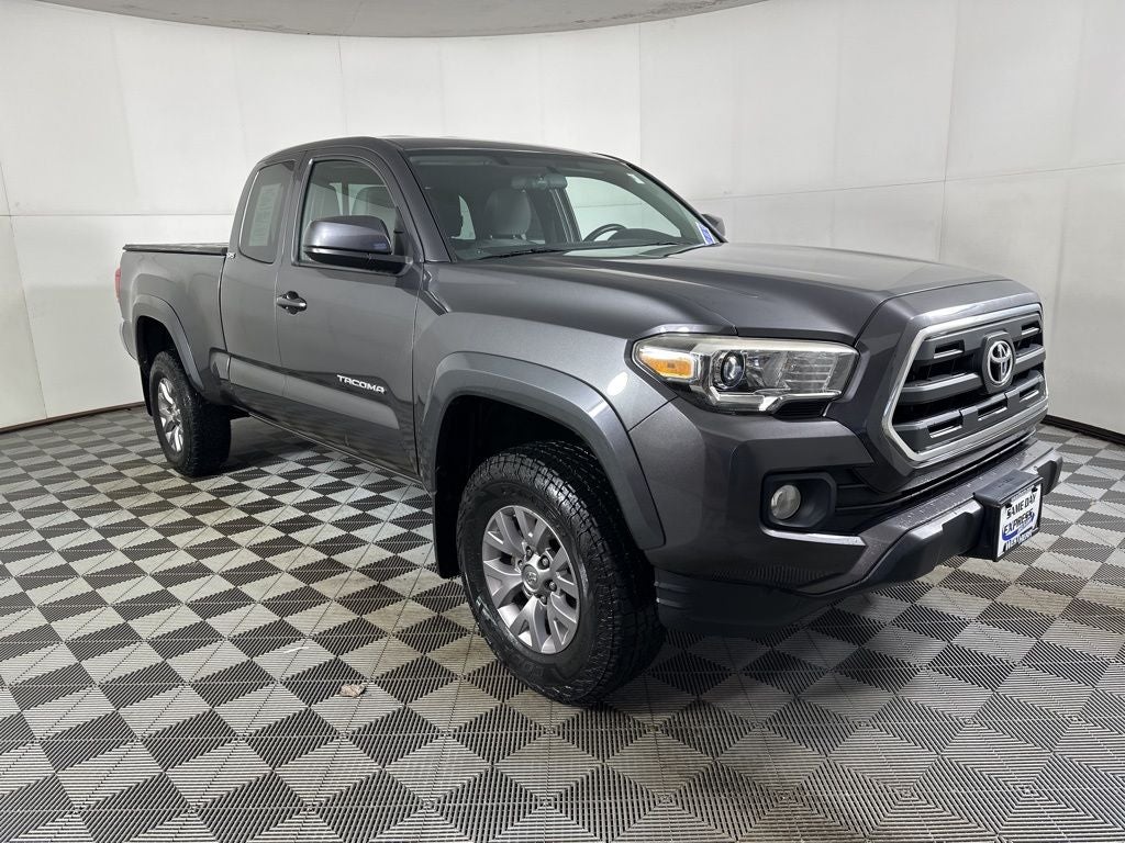 2017 Toyota Tacoma SR5