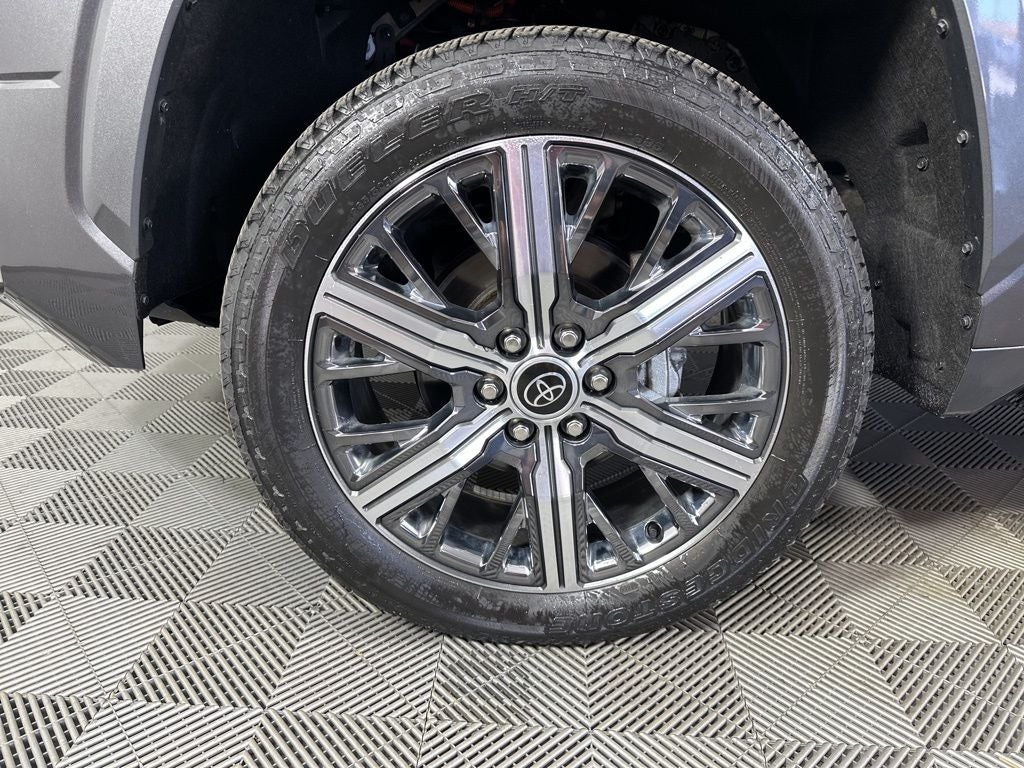 2022 Toyota Tundra Hybrid Capstone