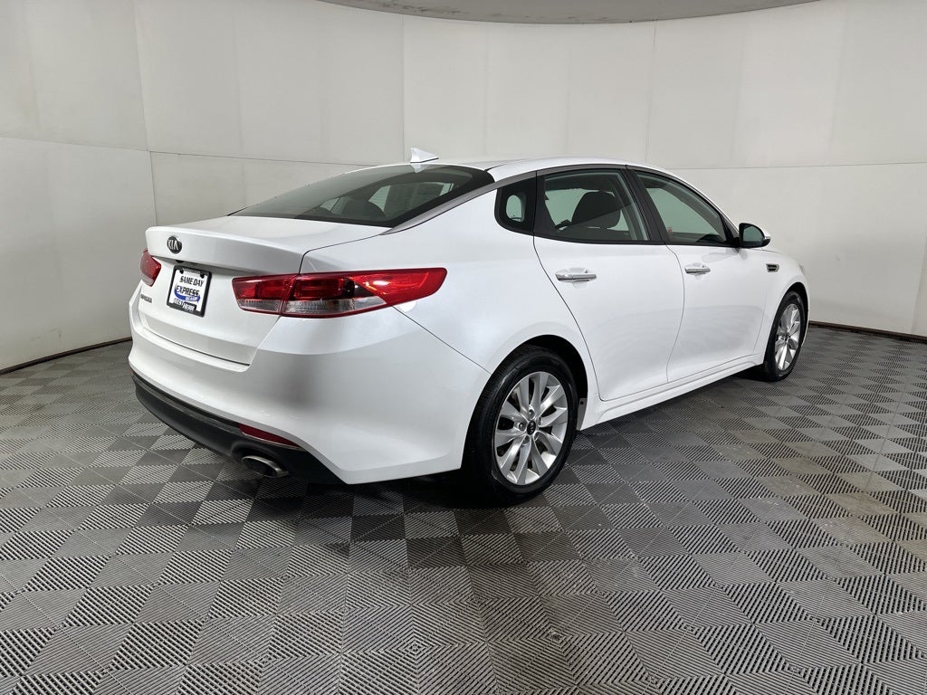 2017 Kia Optima LX