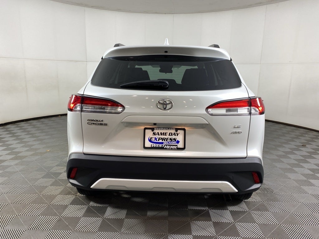 2023 Toyota Corolla Cross LE