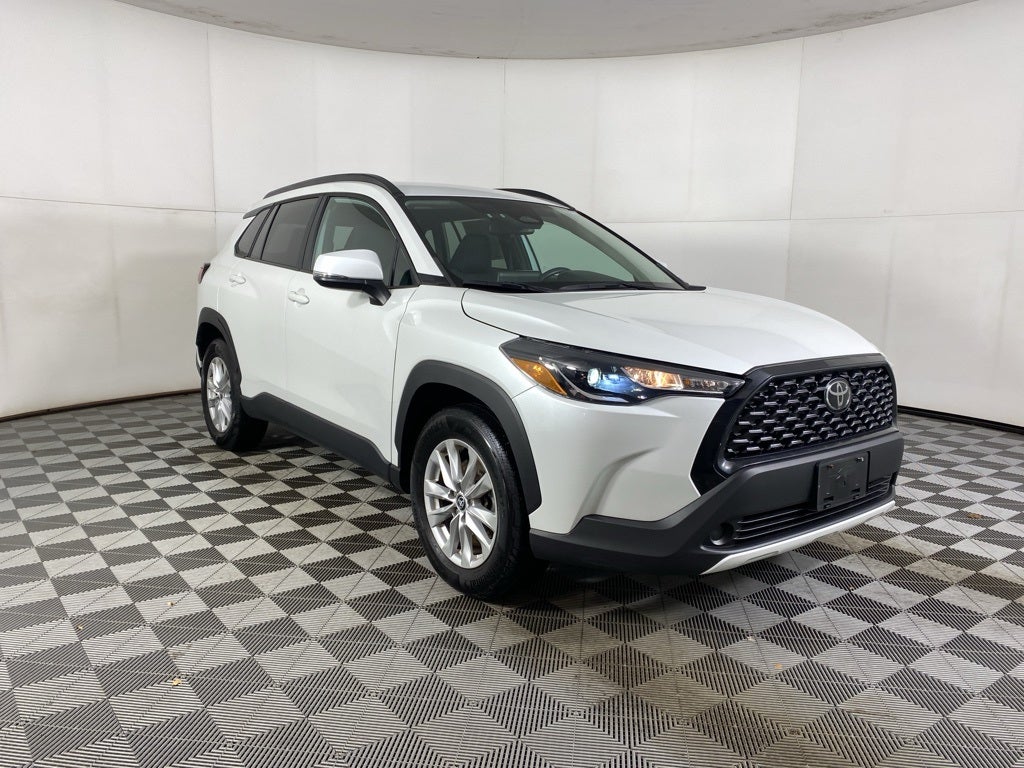 2023 Toyota Corolla Cross LE