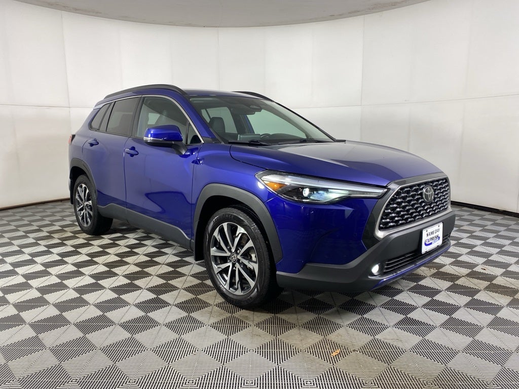 2023 Toyota Corolla Cross XLE