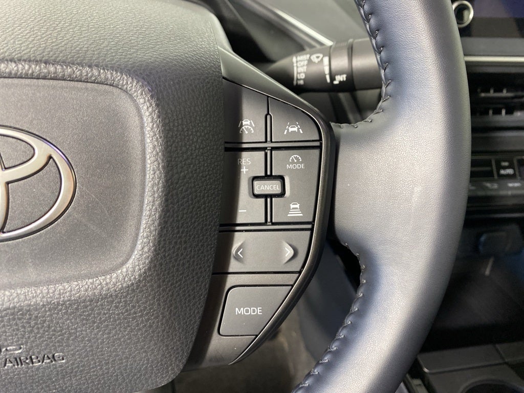 2023 Toyota Prius LE