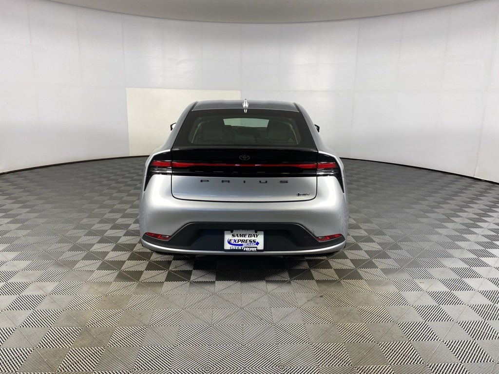 2023 Toyota Prius LE