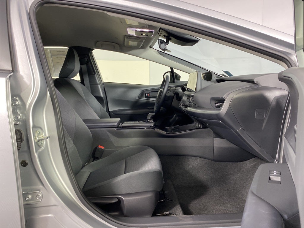 2023 Toyota Prius LE