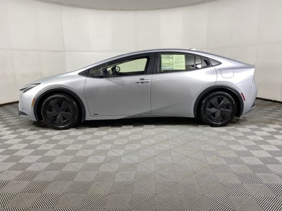 2023 Toyota Prius LE