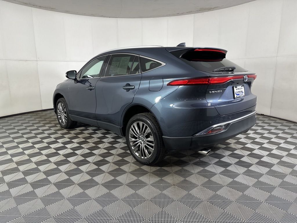 2023 Toyota Venza XLE