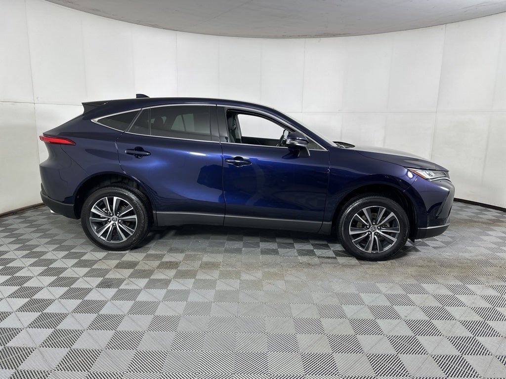 2023 Toyota Venza LE