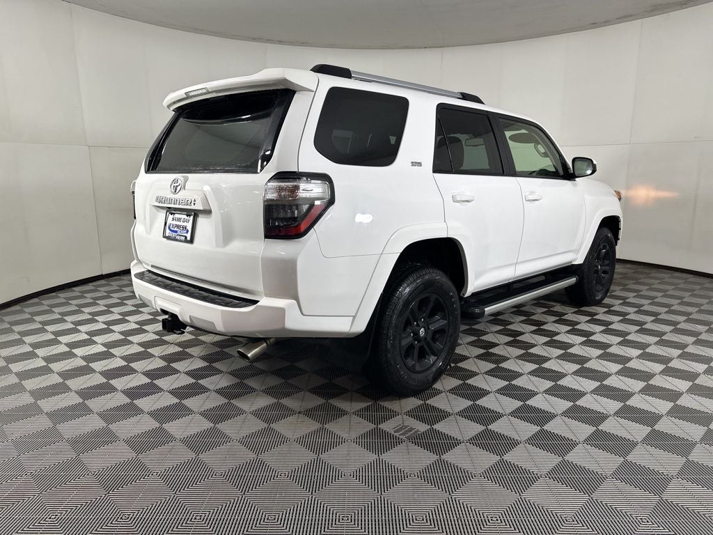 2022 Toyota 4Runner SR5