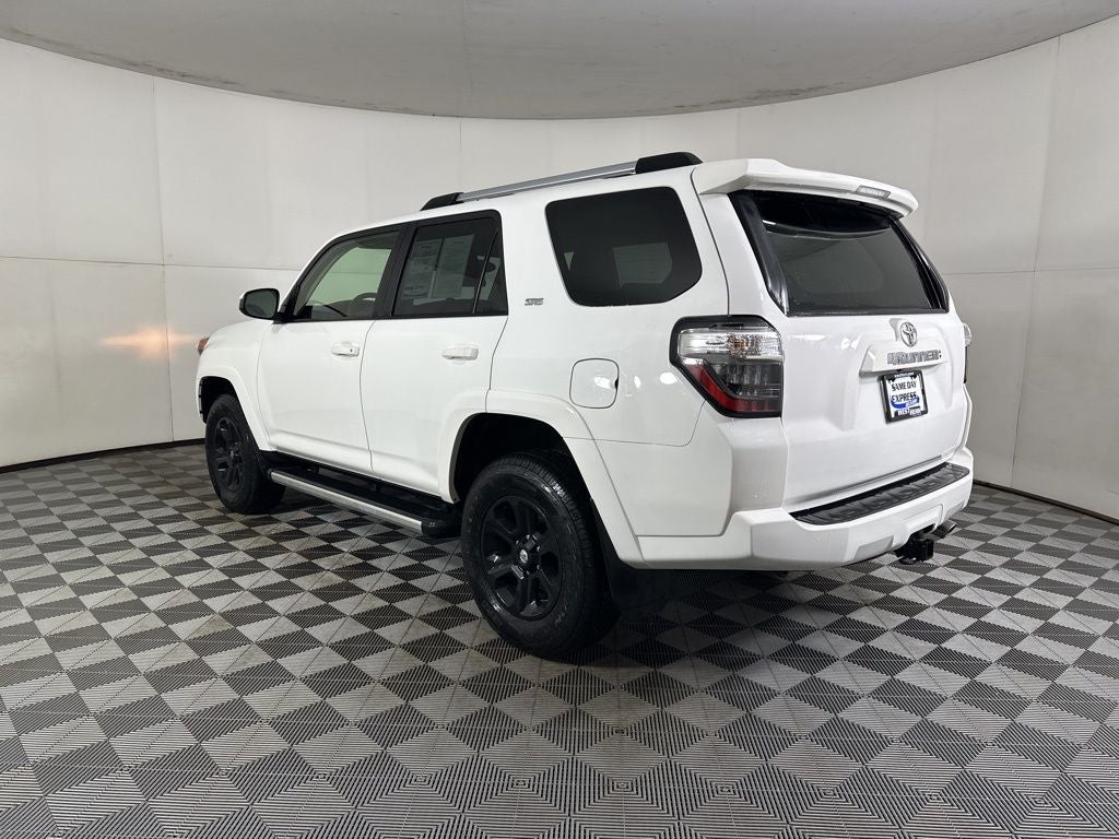 2022 Toyota 4Runner SR5