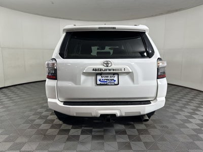 2022 Toyota 4Runner SR5