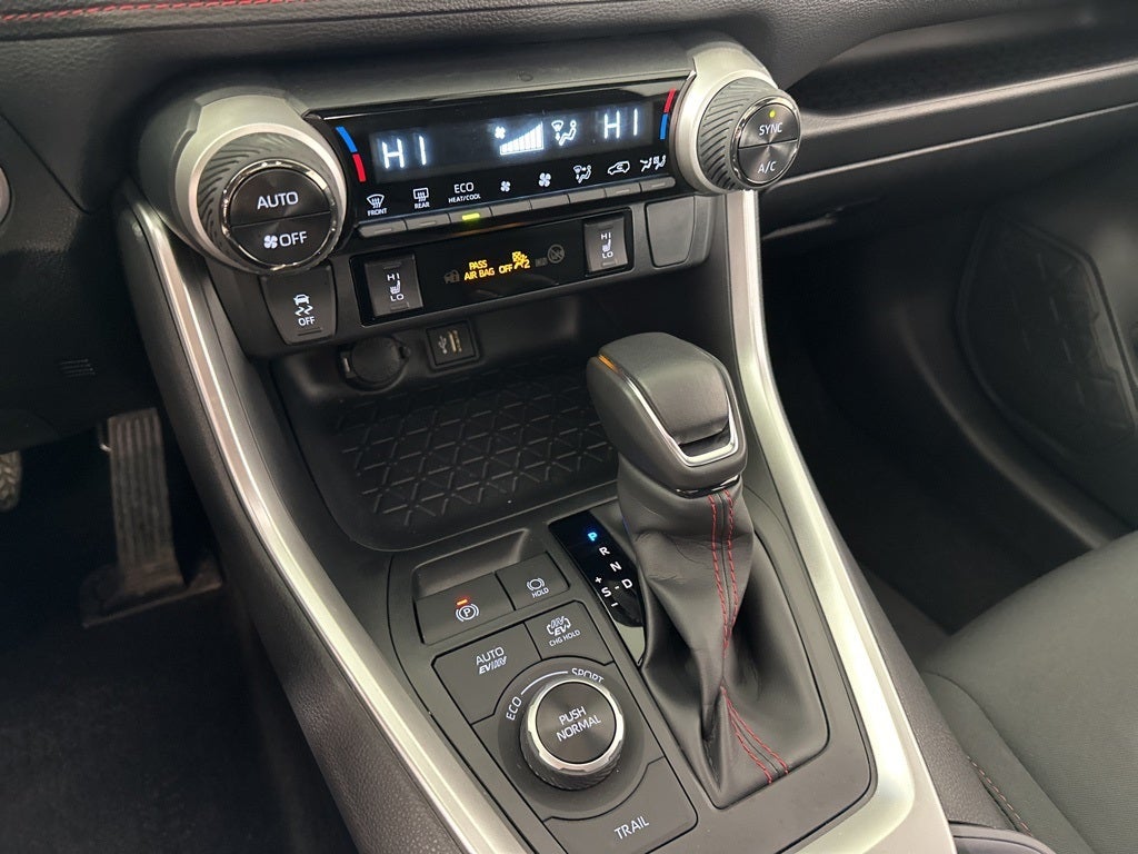 2024 Toyota RAV4 Prime SE