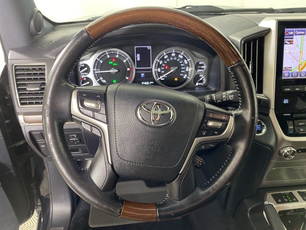 2018 Toyota Land Cruiser Base