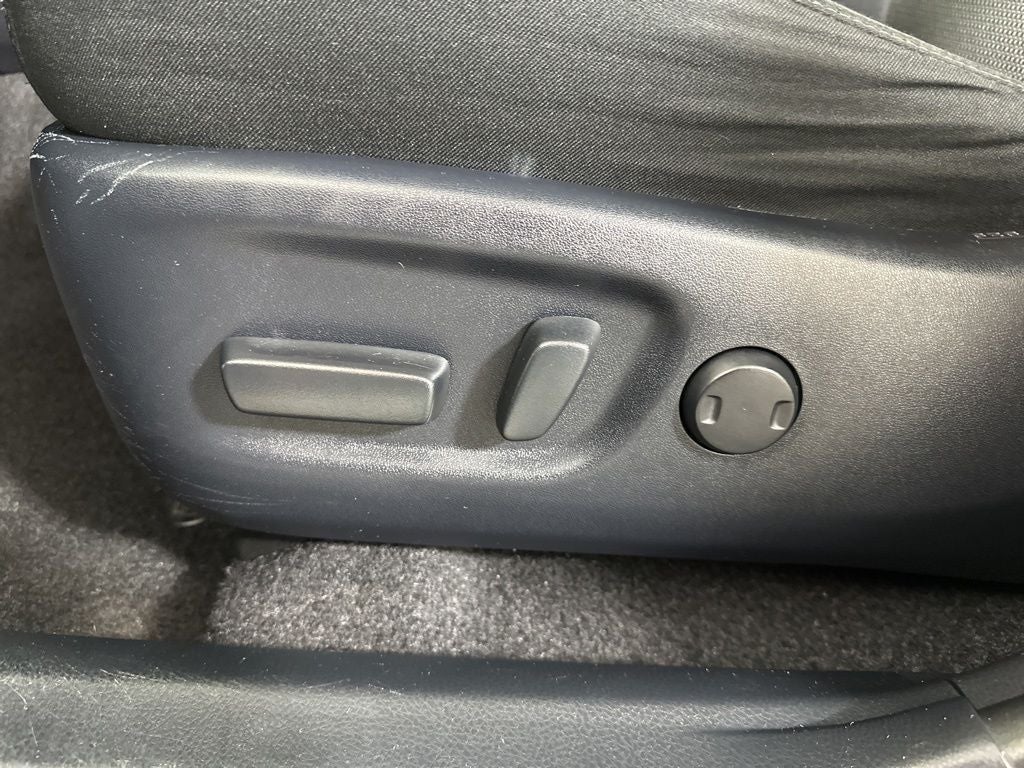 2018 Toyota RAV4 Hybrid XLE