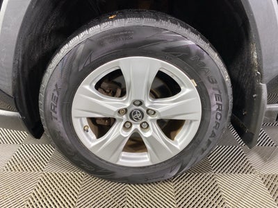 2019 Toyota RAV4 Hybrid XLE