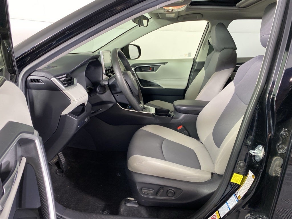 2019 Toyota RAV4 Hybrid XLE