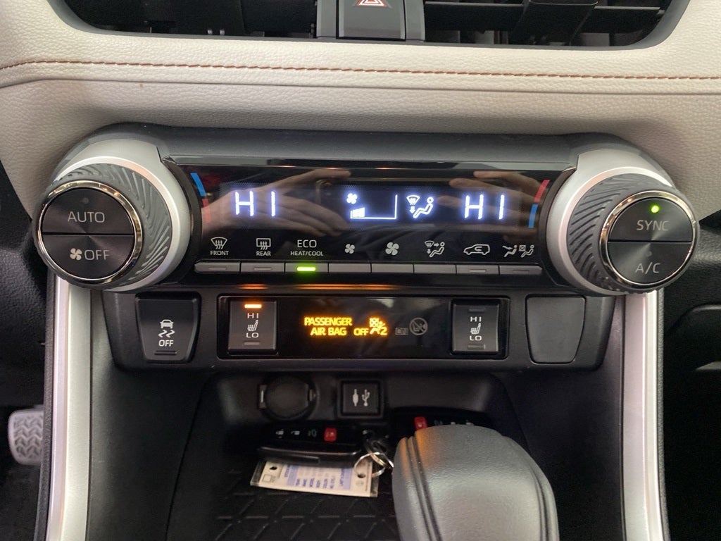 2019 Toyota RAV4 Hybrid XLE