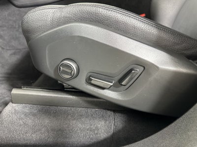 2024 Volvo XC90 B5 Plus