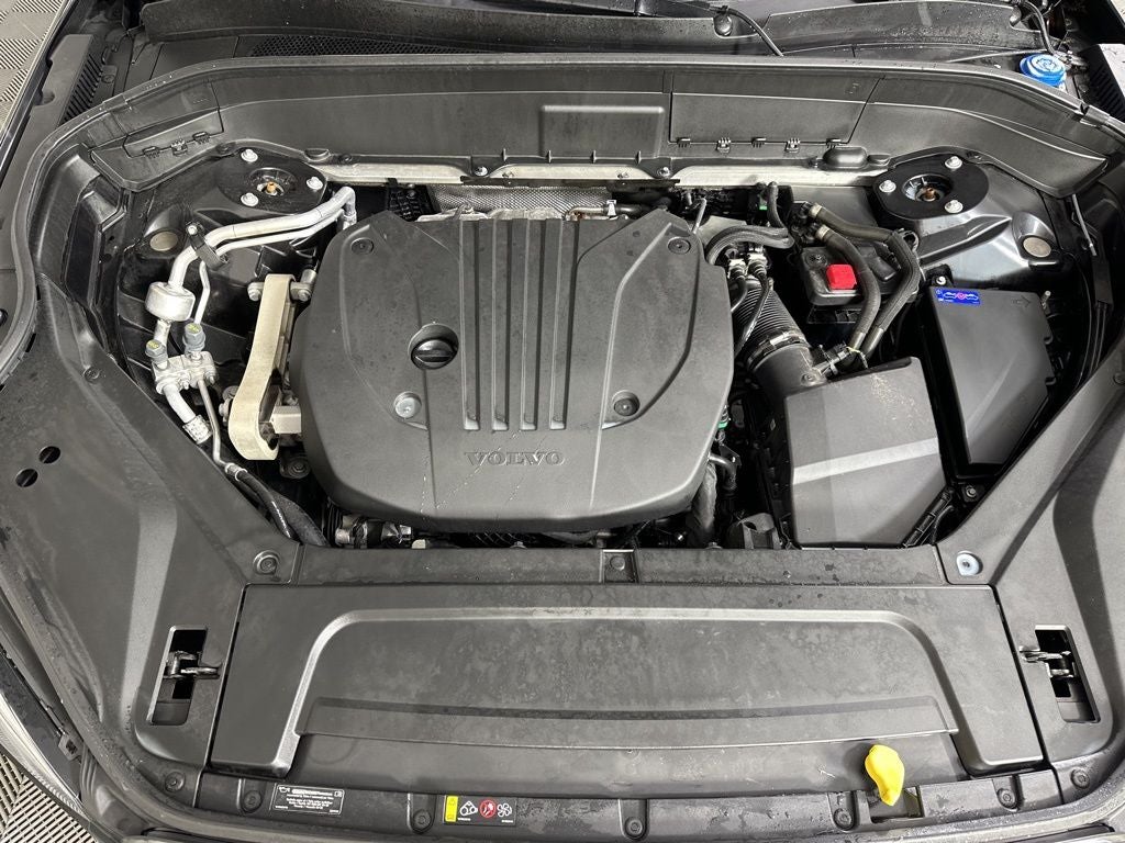 2024 Volvo XC90 B5 Plus