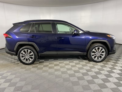 2022 Toyota RAV4 XLE Premium