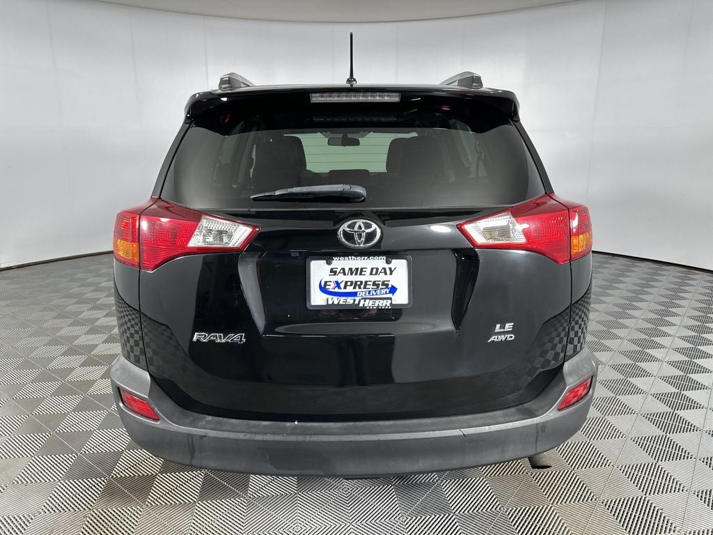 2015 Toyota RAV4 LE