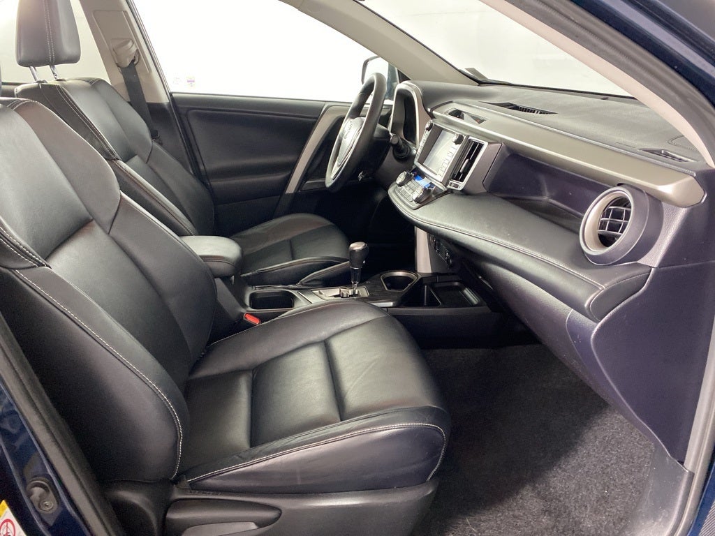 2017 Toyota RAV4 Platinum