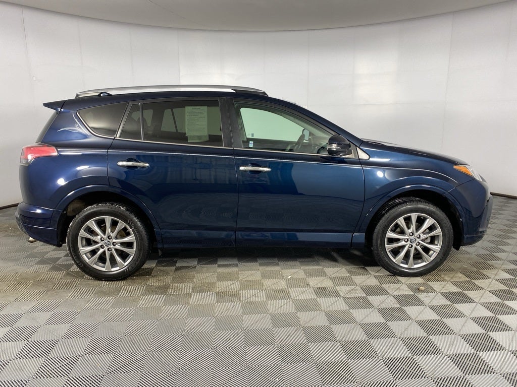 2017 Toyota RAV4 Platinum
