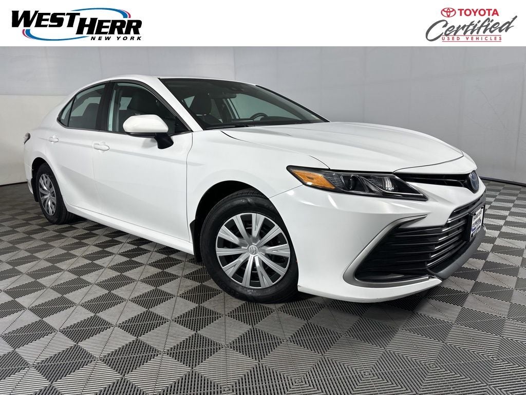 2023 Toyota Camry Hybrid LE