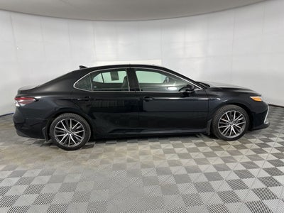 2023 Toyota Camry Hybrid XLE