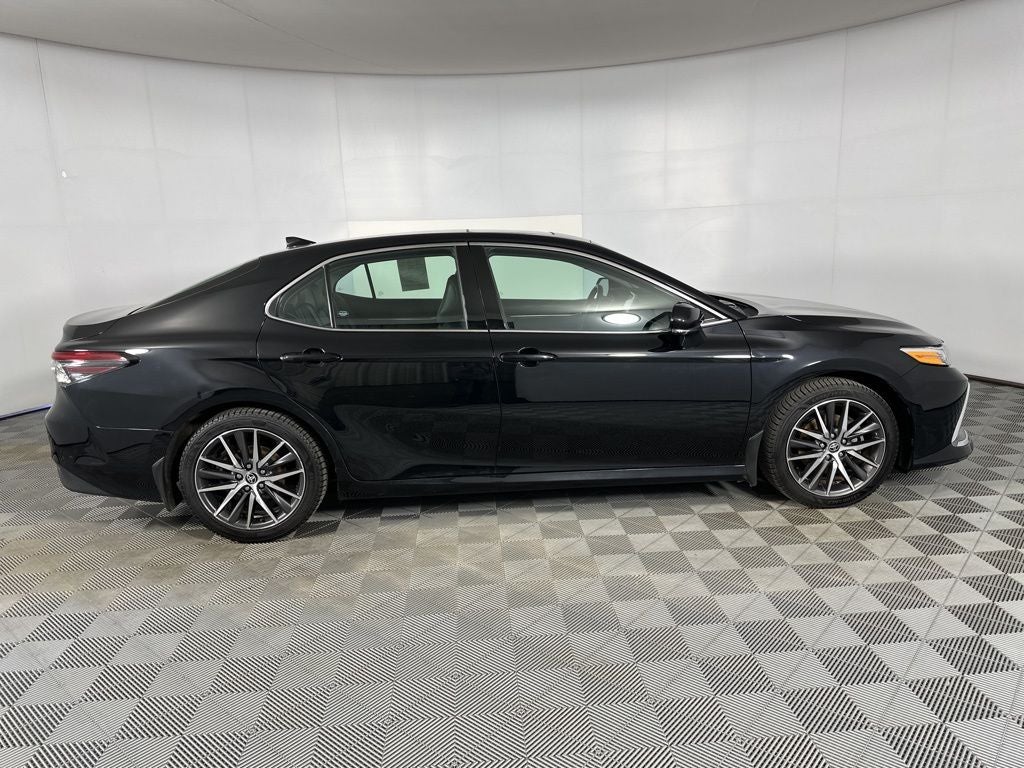 2023 Toyota Camry Hybrid XLE