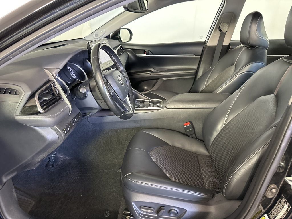 2023 Toyota Camry Hybrid XLE