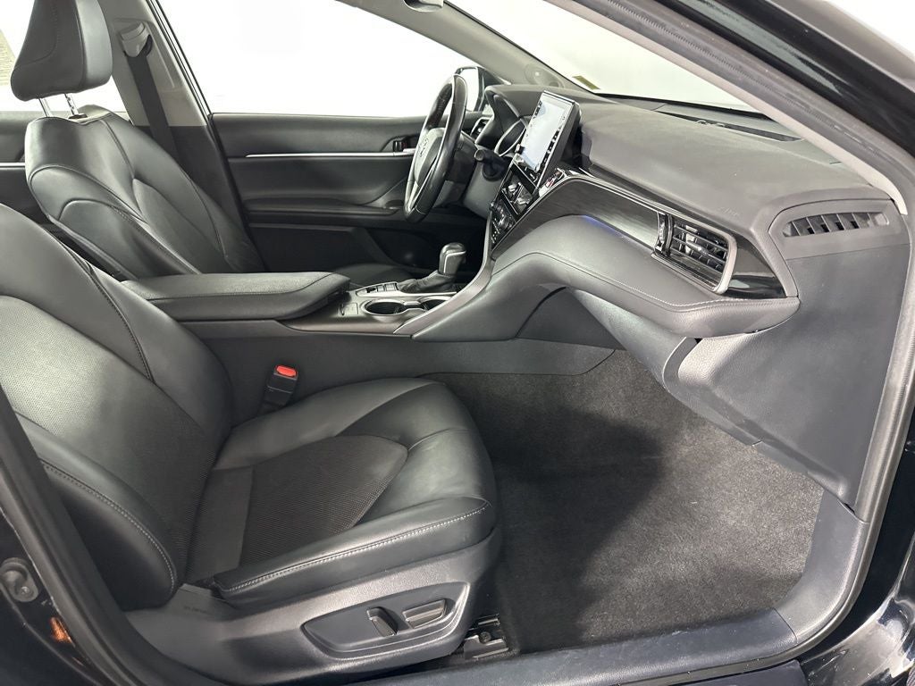2023 Toyota Camry Hybrid XLE