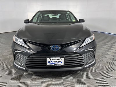 2023 Toyota Camry Hybrid XLE