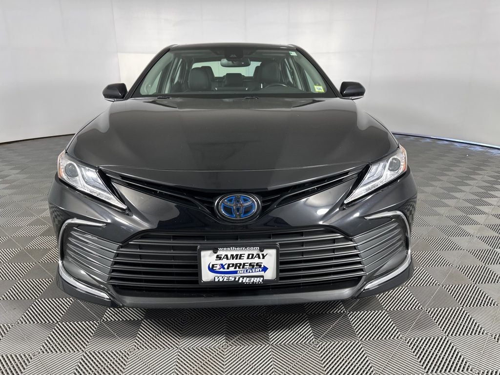 2023 Toyota Camry Hybrid XLE