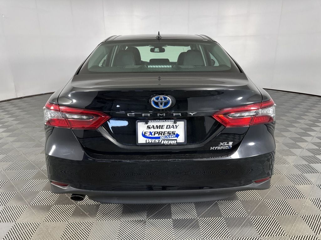 2023 Toyota Camry Hybrid XLE