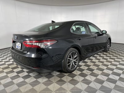 2023 Toyota Camry Hybrid XLE