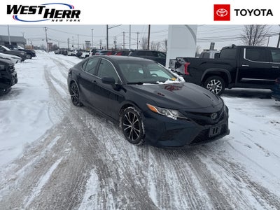 2020 Toyota Camry SE