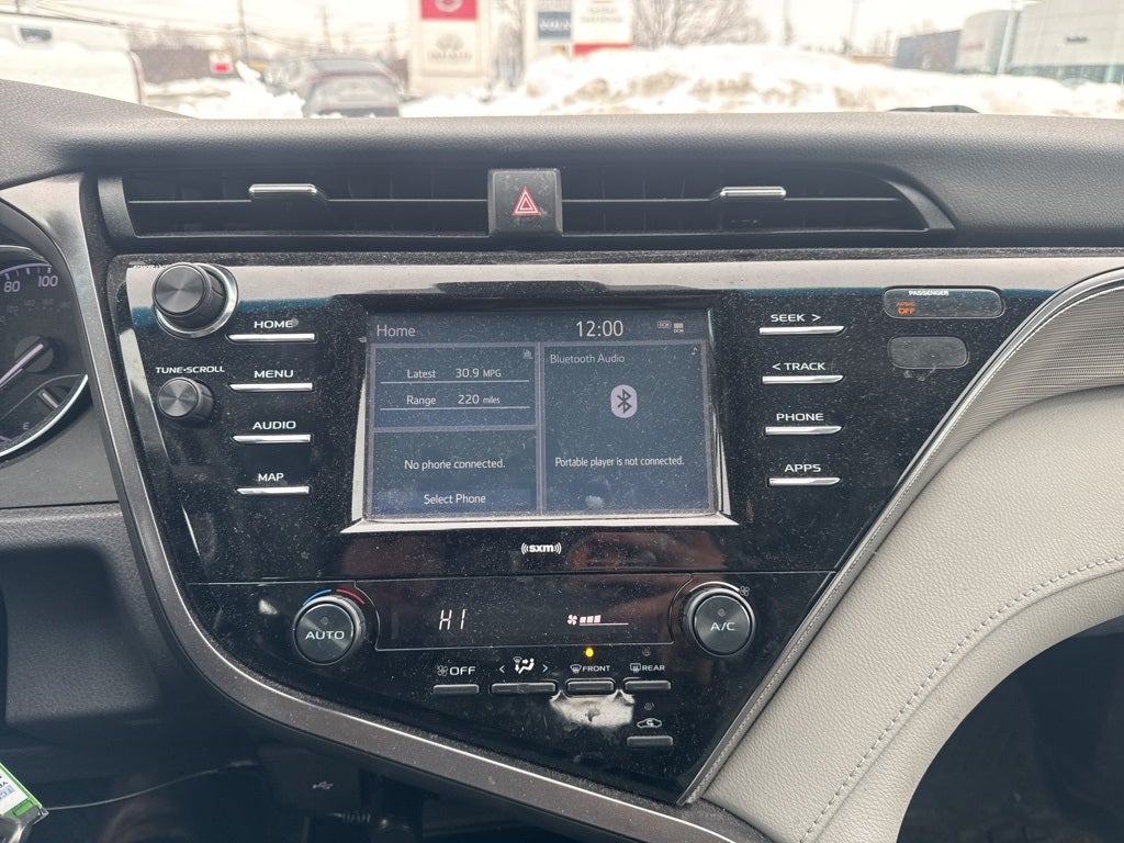 2020 Toyota Camry SE