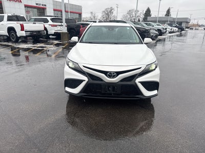 2024 Toyota Camry SE